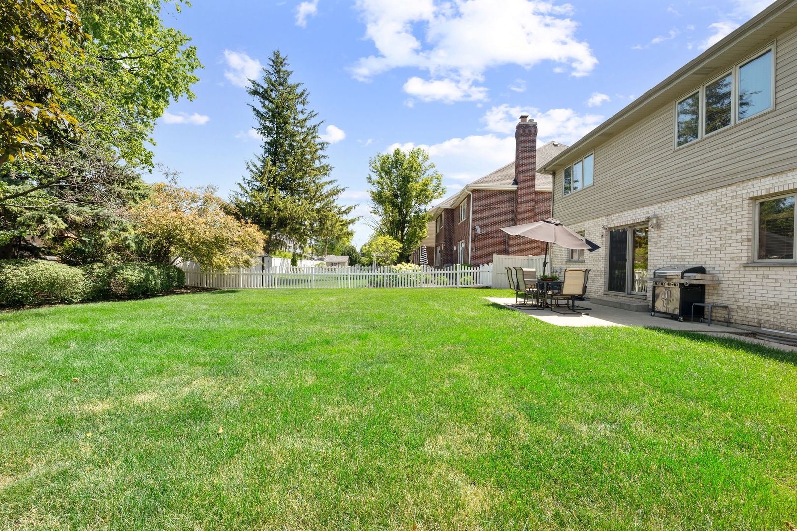 4920 W 106th Place