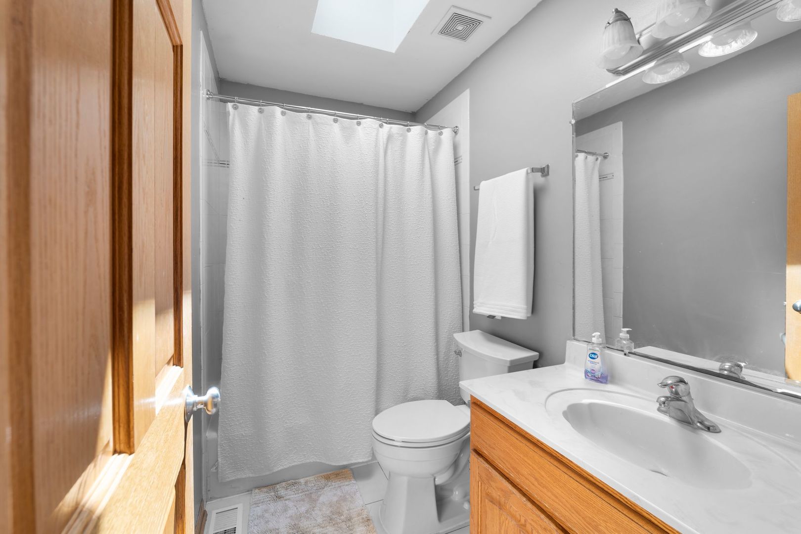 4920 W 106th Place