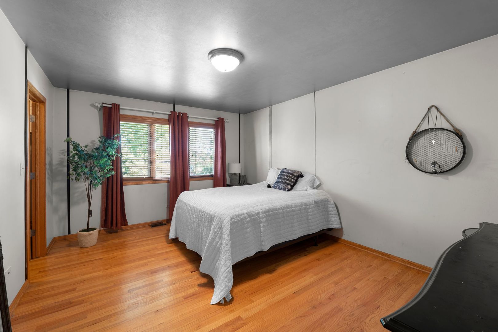 4920 W 106th Place