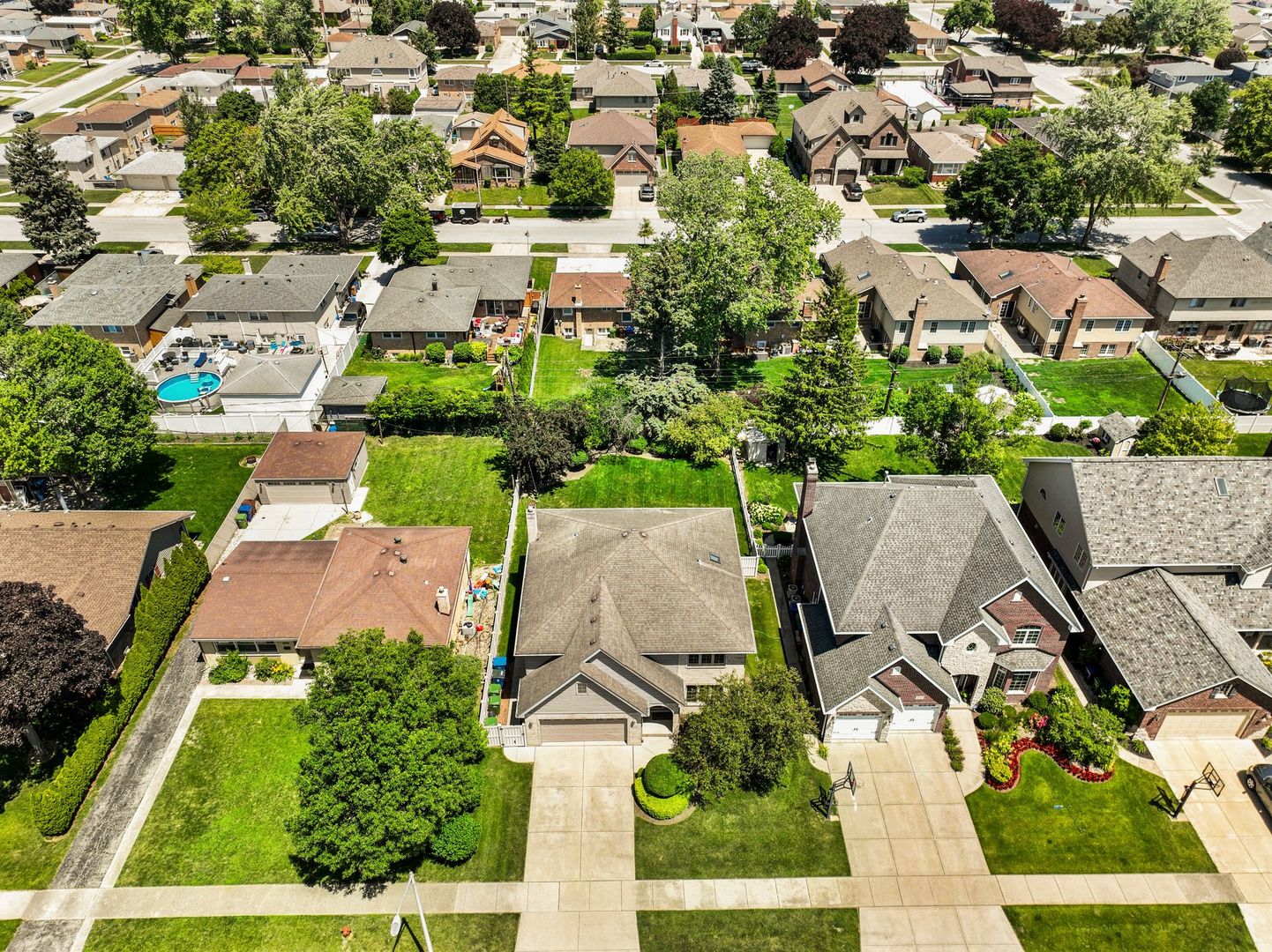 4920 W 106th Place