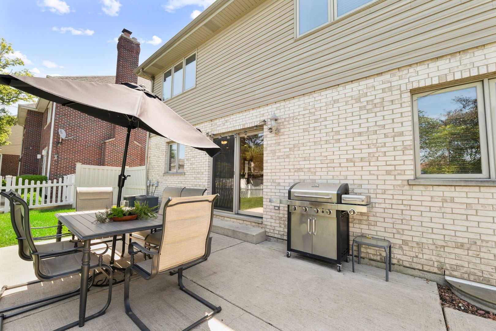 4920 W 106th Place