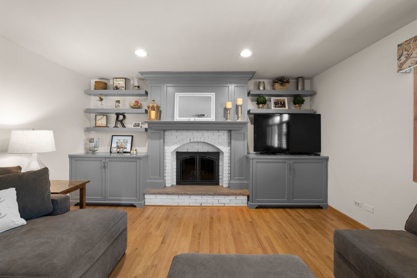 4920 W 106th Place