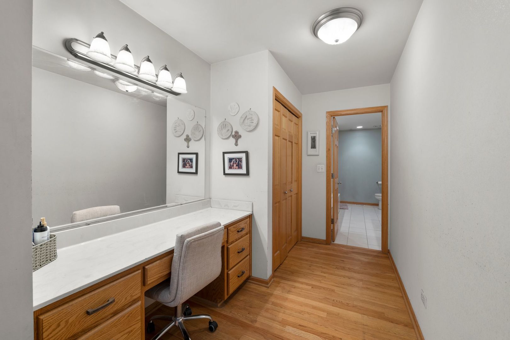4920 W 106th Place