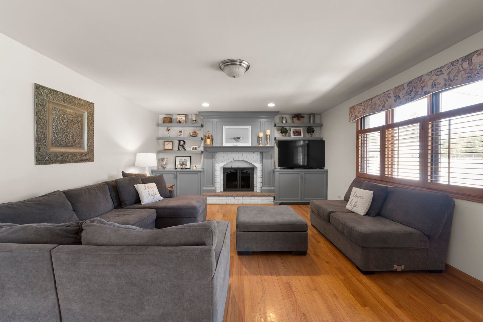 4920 W 106th Place