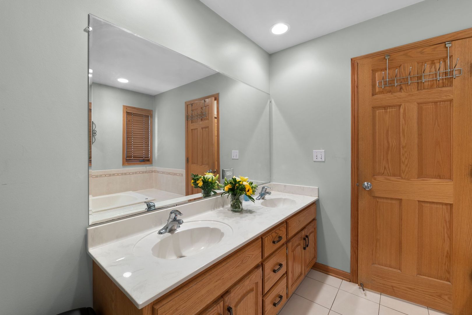 4920 W 106th Place