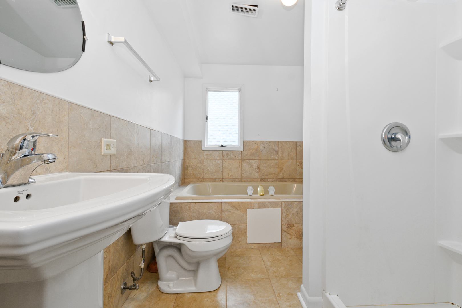 2612 W 106th Place