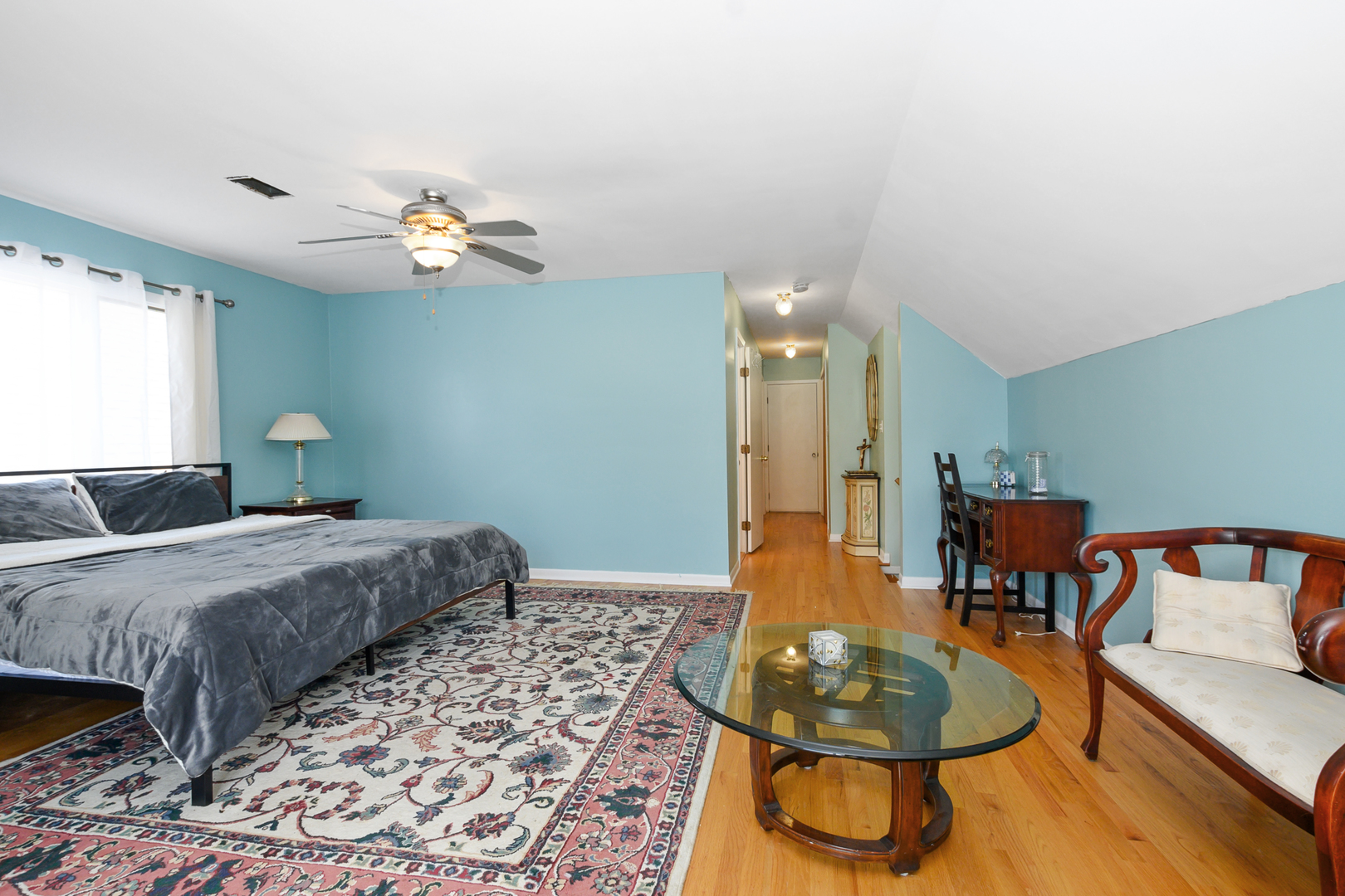 2612 W 106th Place