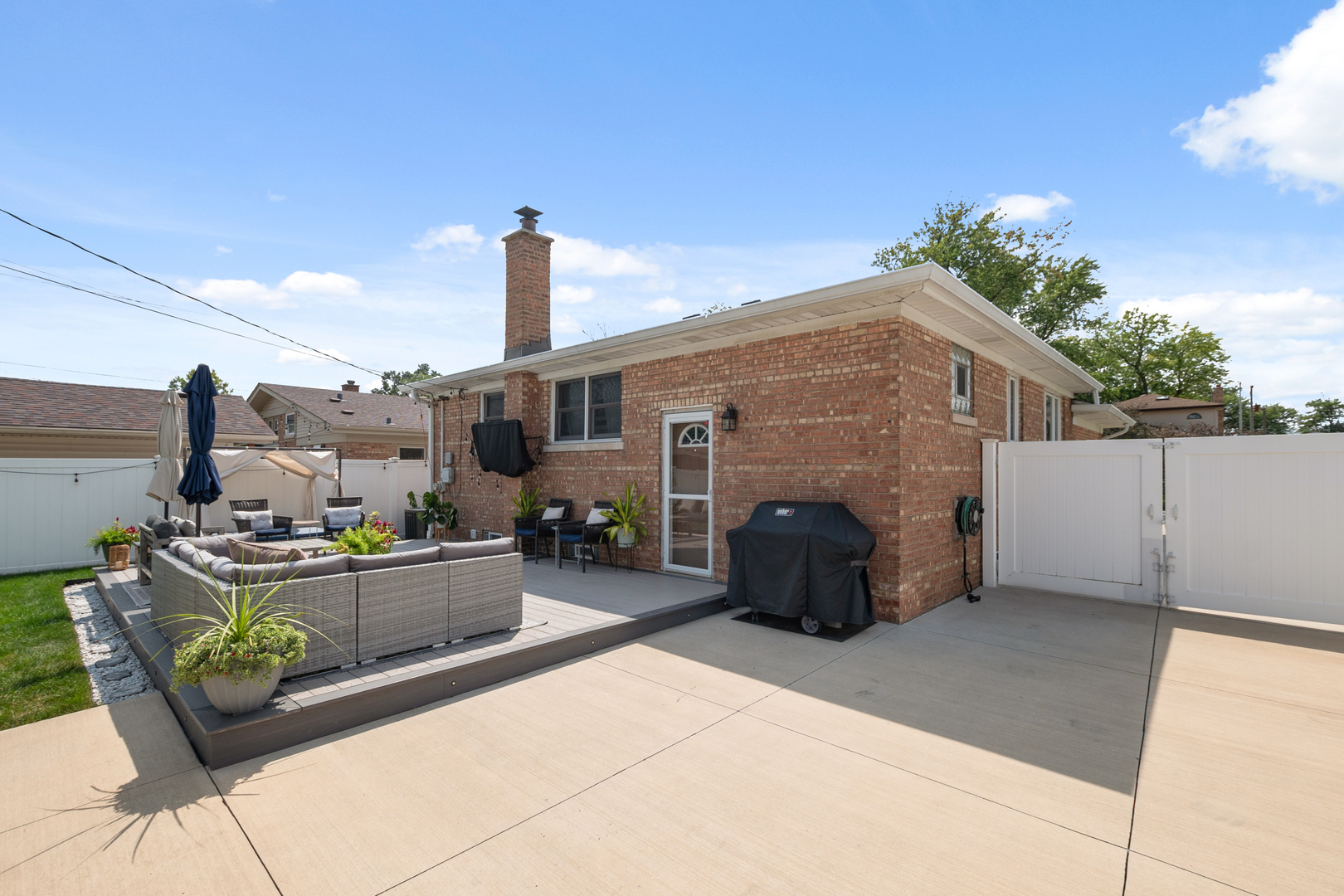 10129 Maple Avenue
