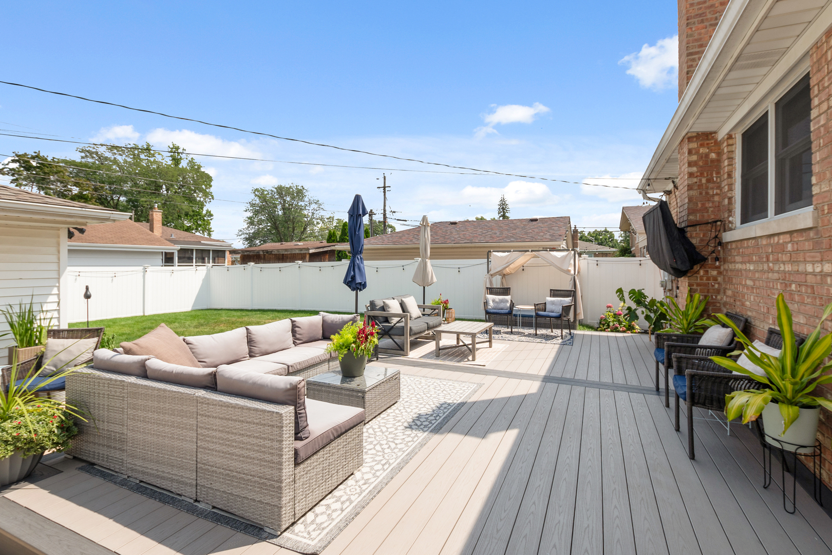 10129 Maple Avenue