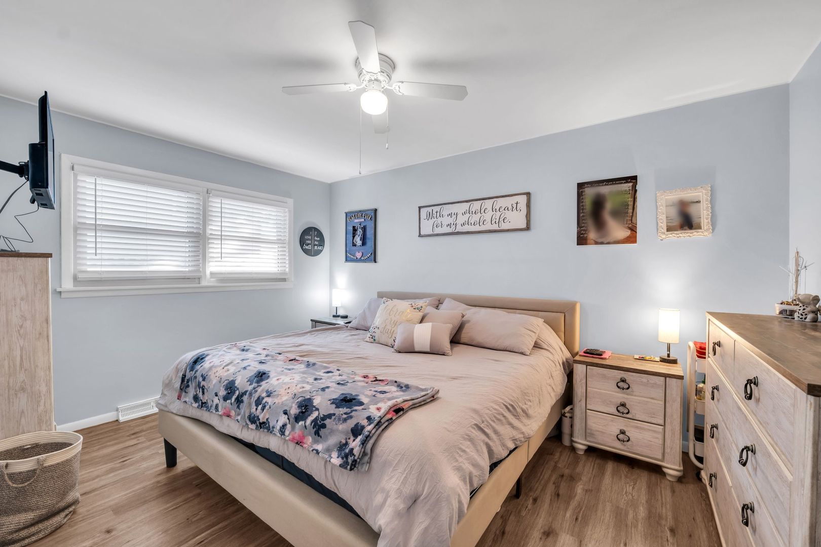 10840 S Kolmar Avenue