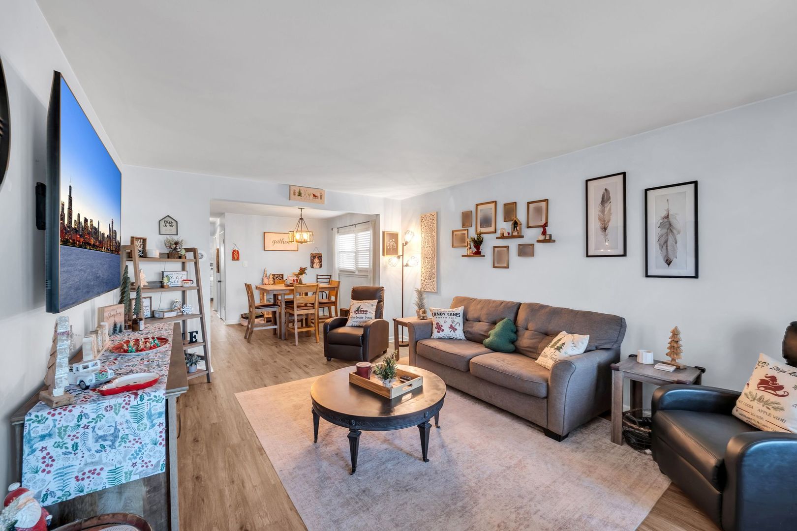 10840 S Kolmar Avenue