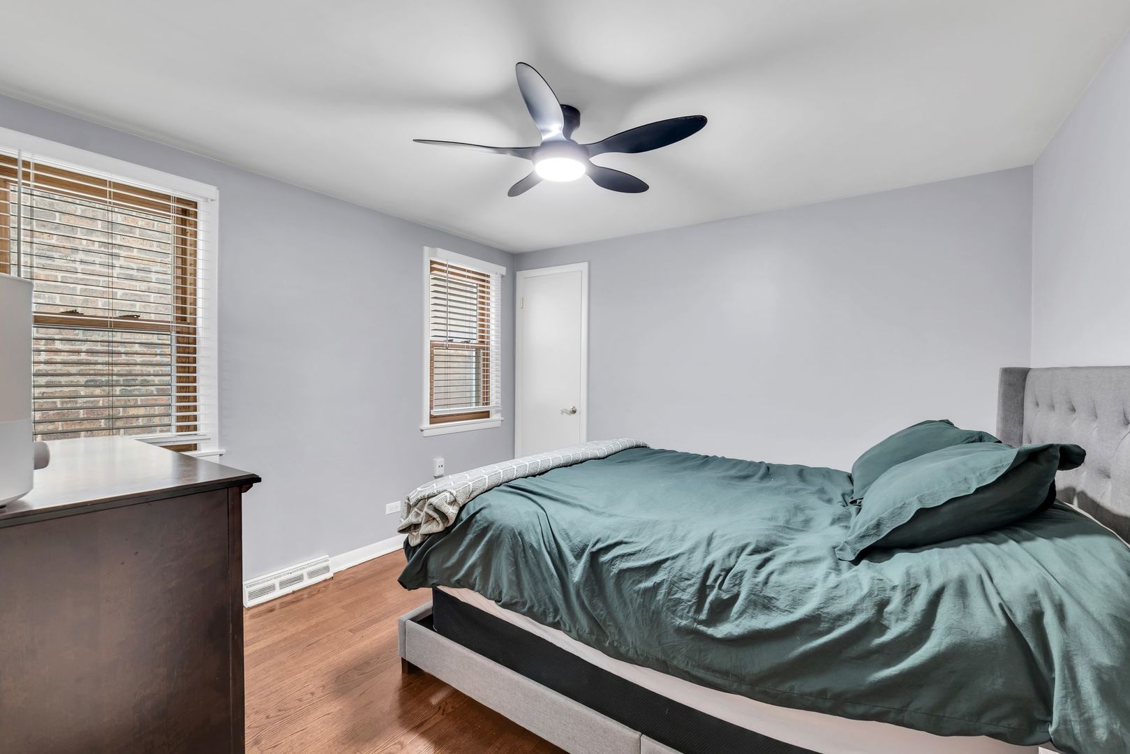 11163 S Trumbull Avenue