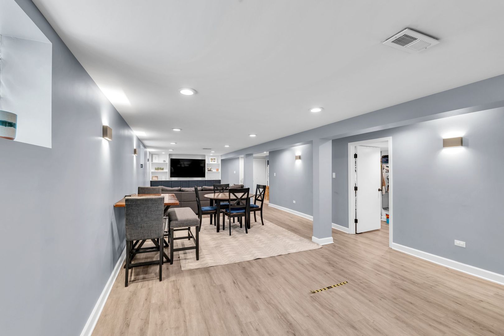 11163 S Trumbull Avenue