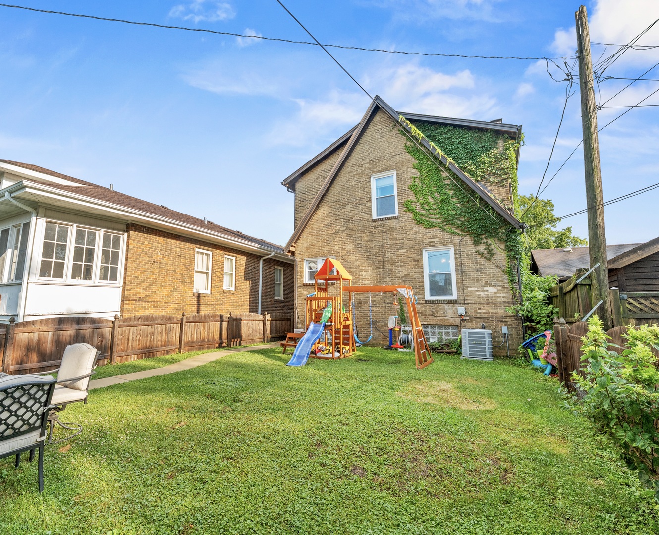 1742 W 106th Street