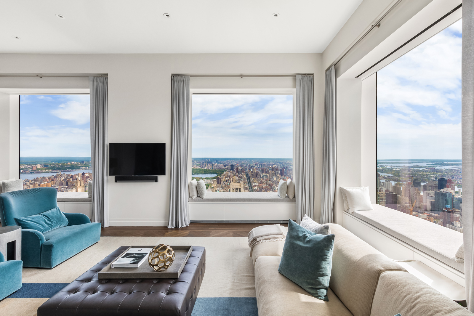 432 Park Avenue, 70A