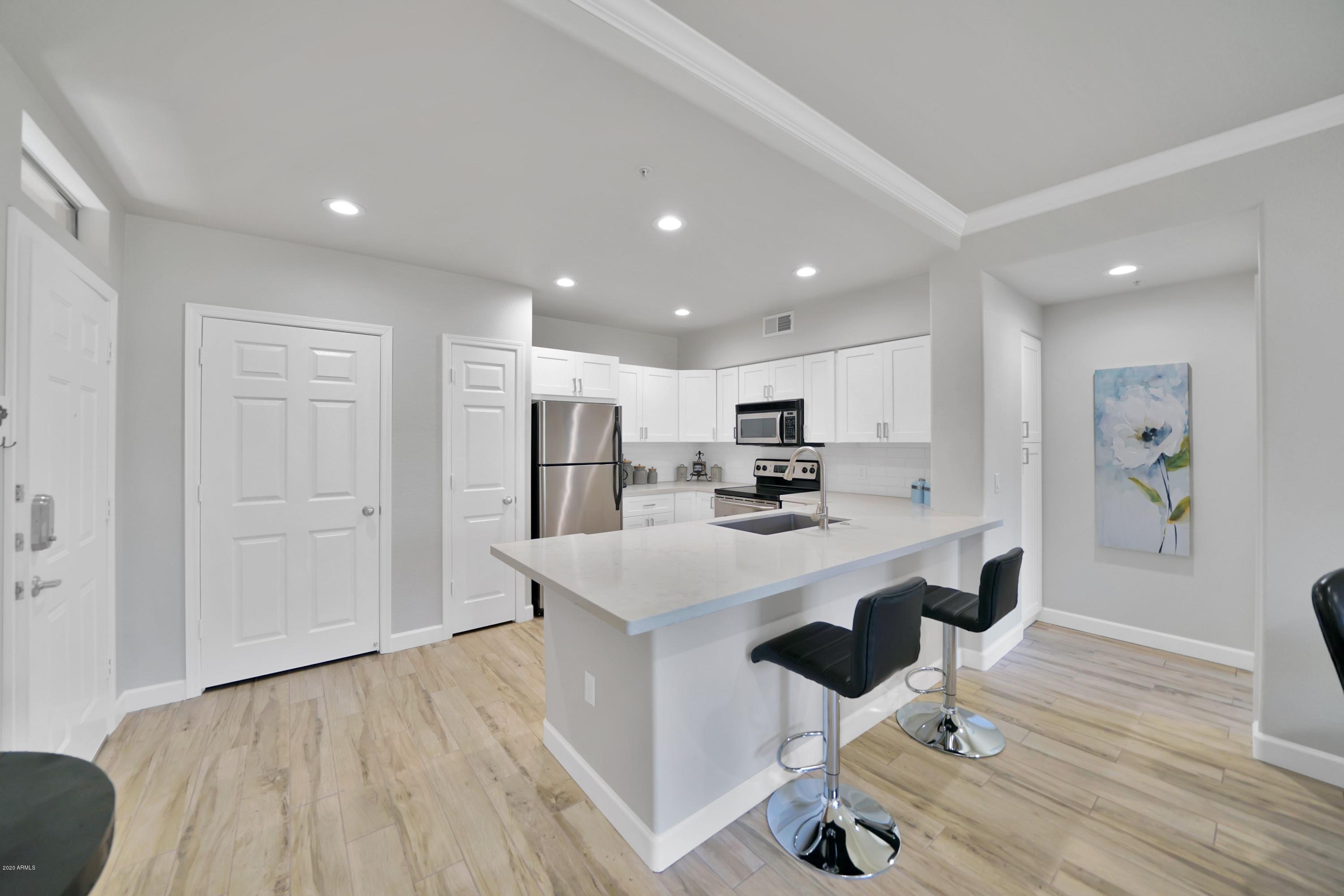 20100 N 78TH Place Unit: 1022