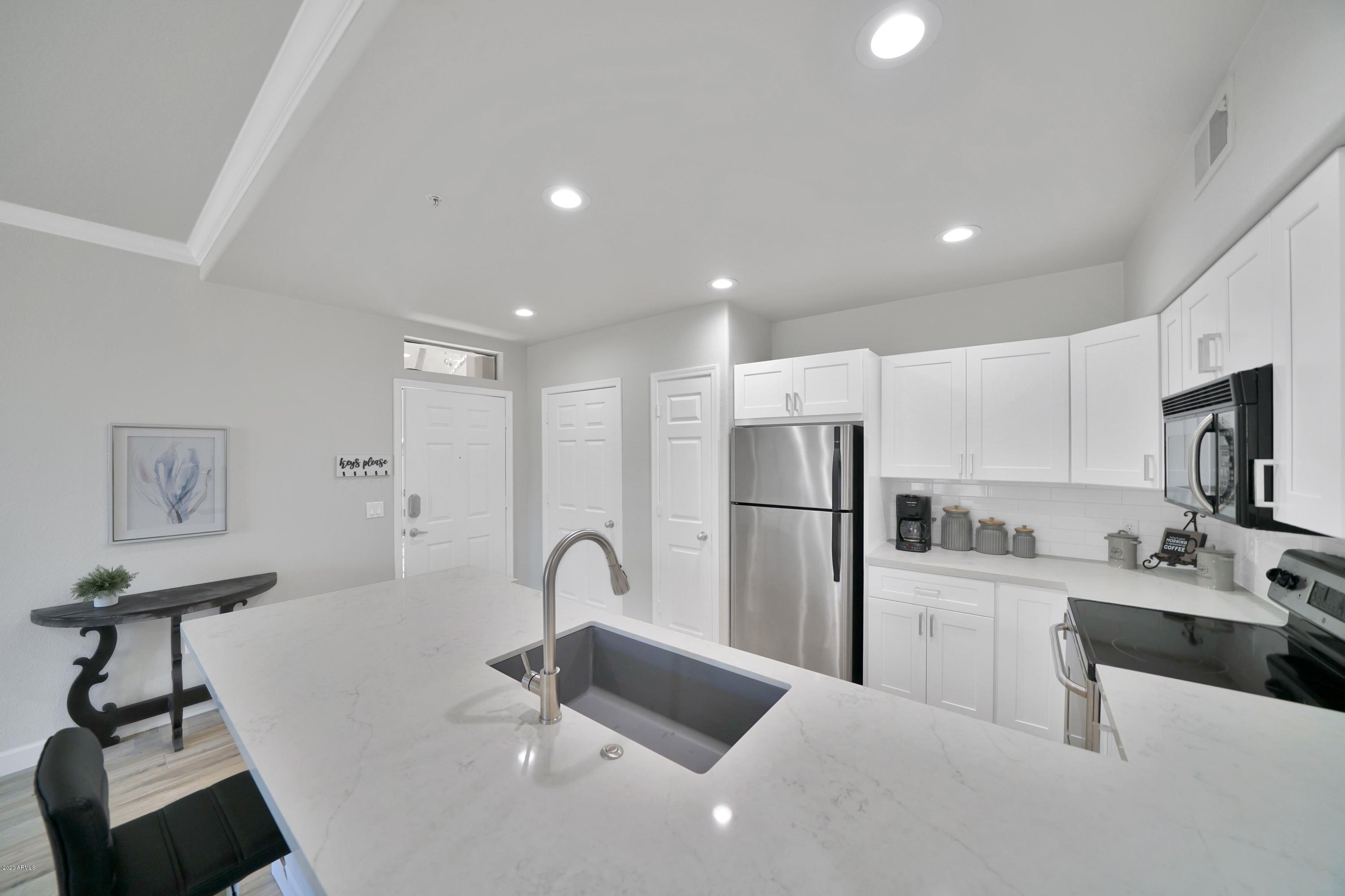 20100 N 78TH Place Unit: 1022