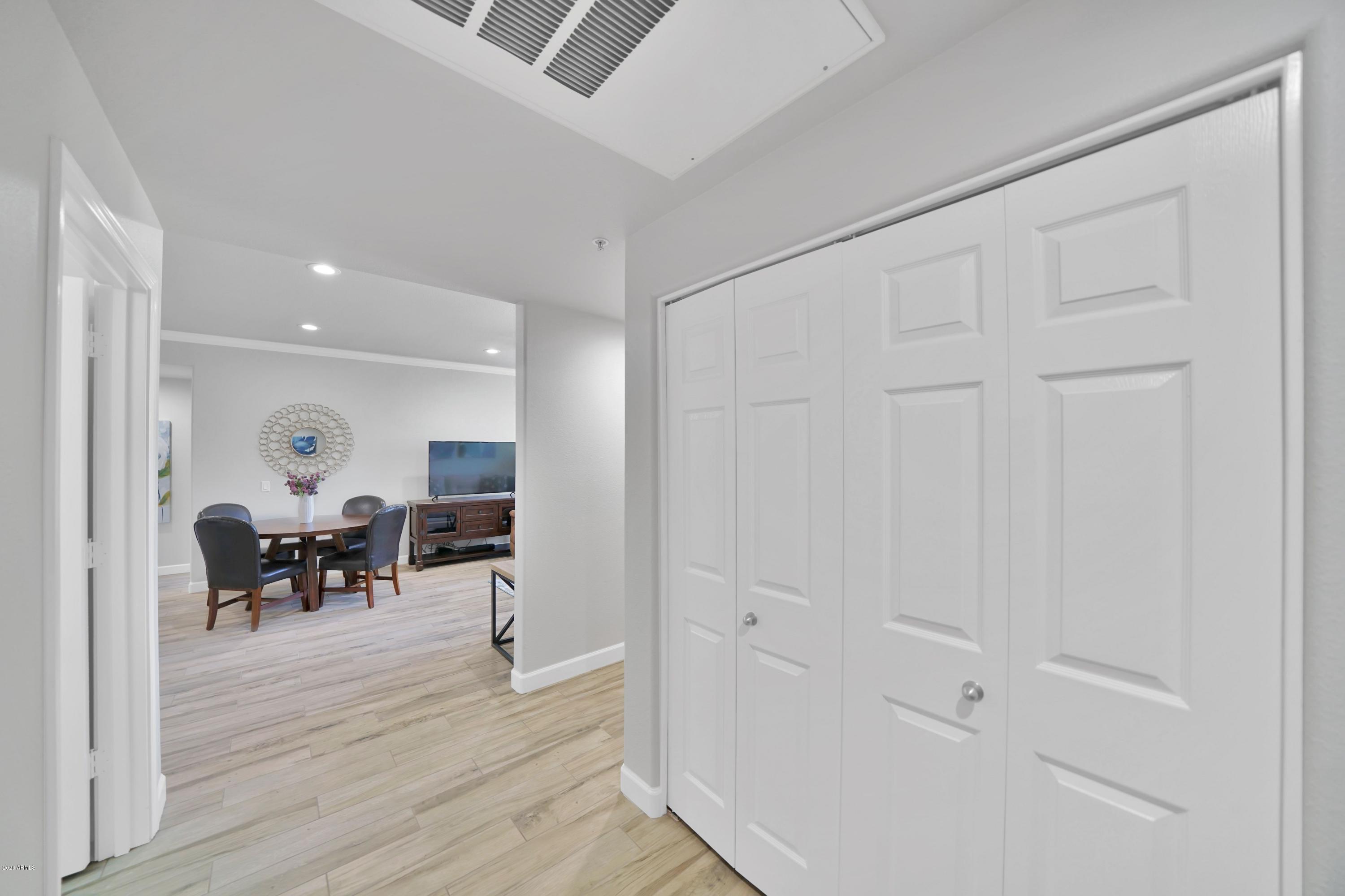 20100 N 78TH Place Unit: 1022