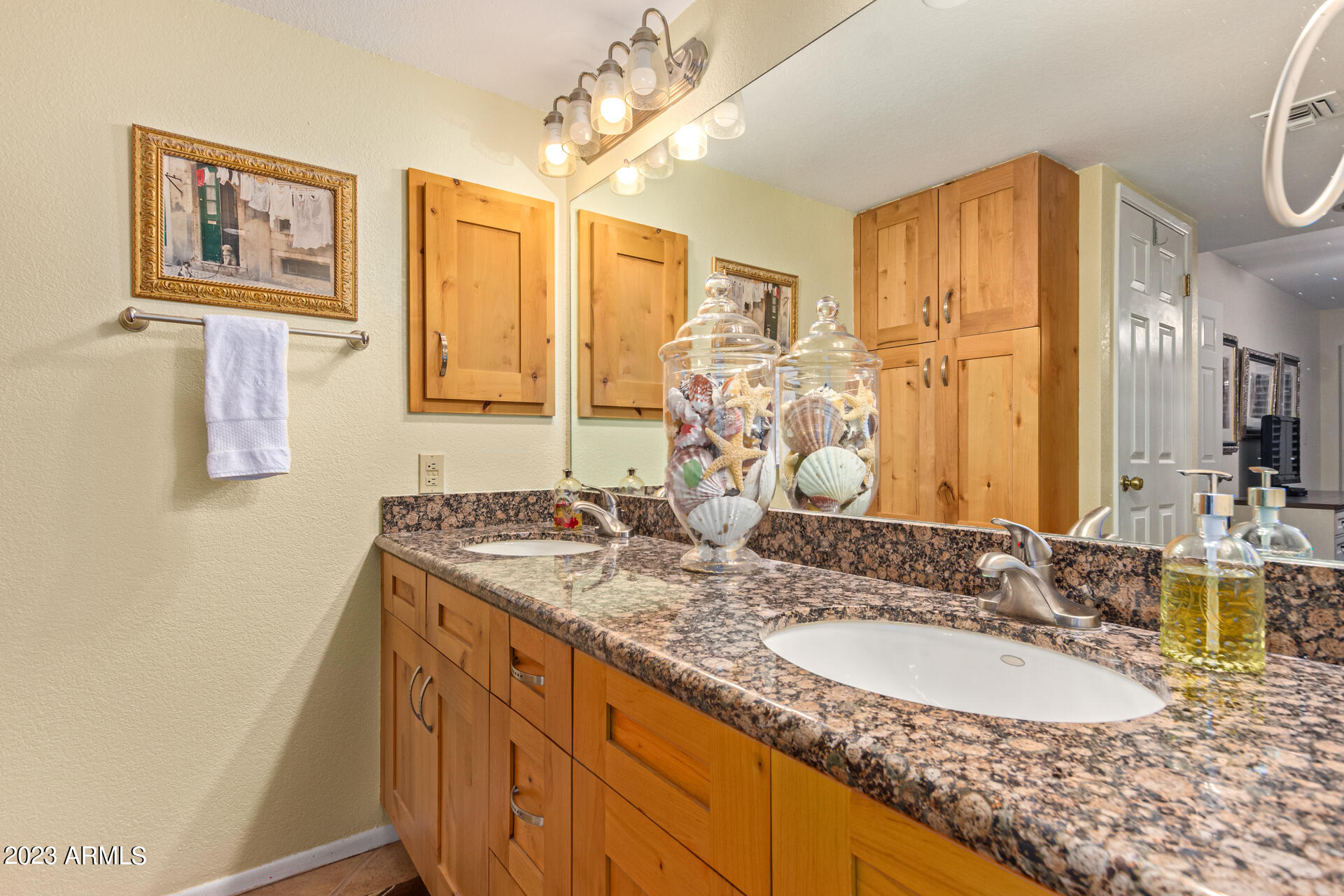 4303 E CACTUS Road Unit: 331