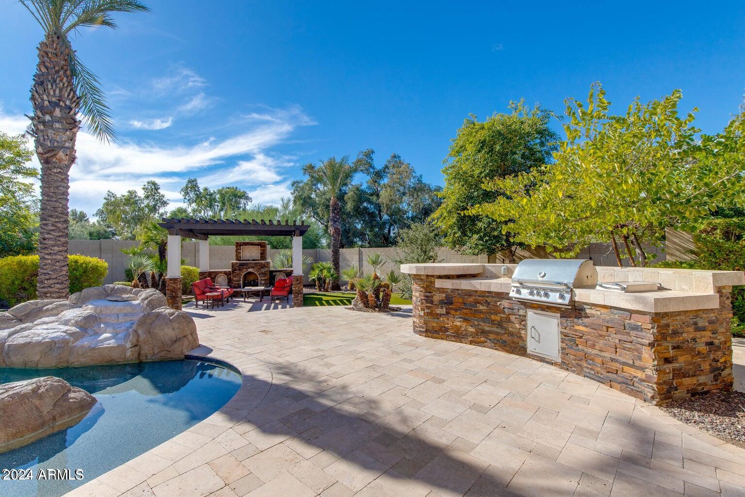 11607 E ONYX Avenue