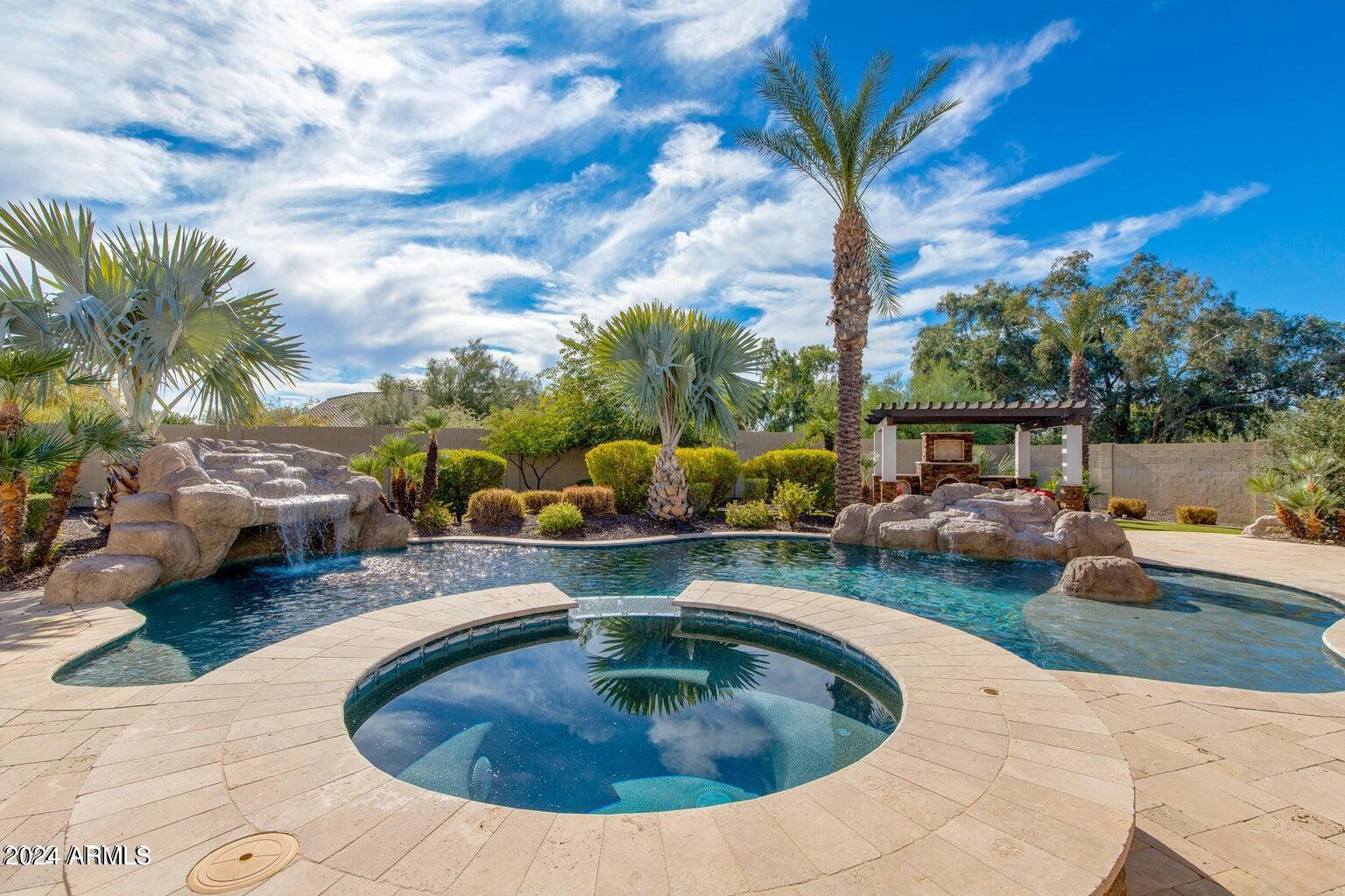 11607 E ONYX Avenue