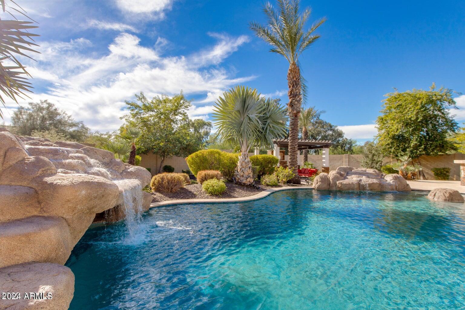 11607 E ONYX Avenue