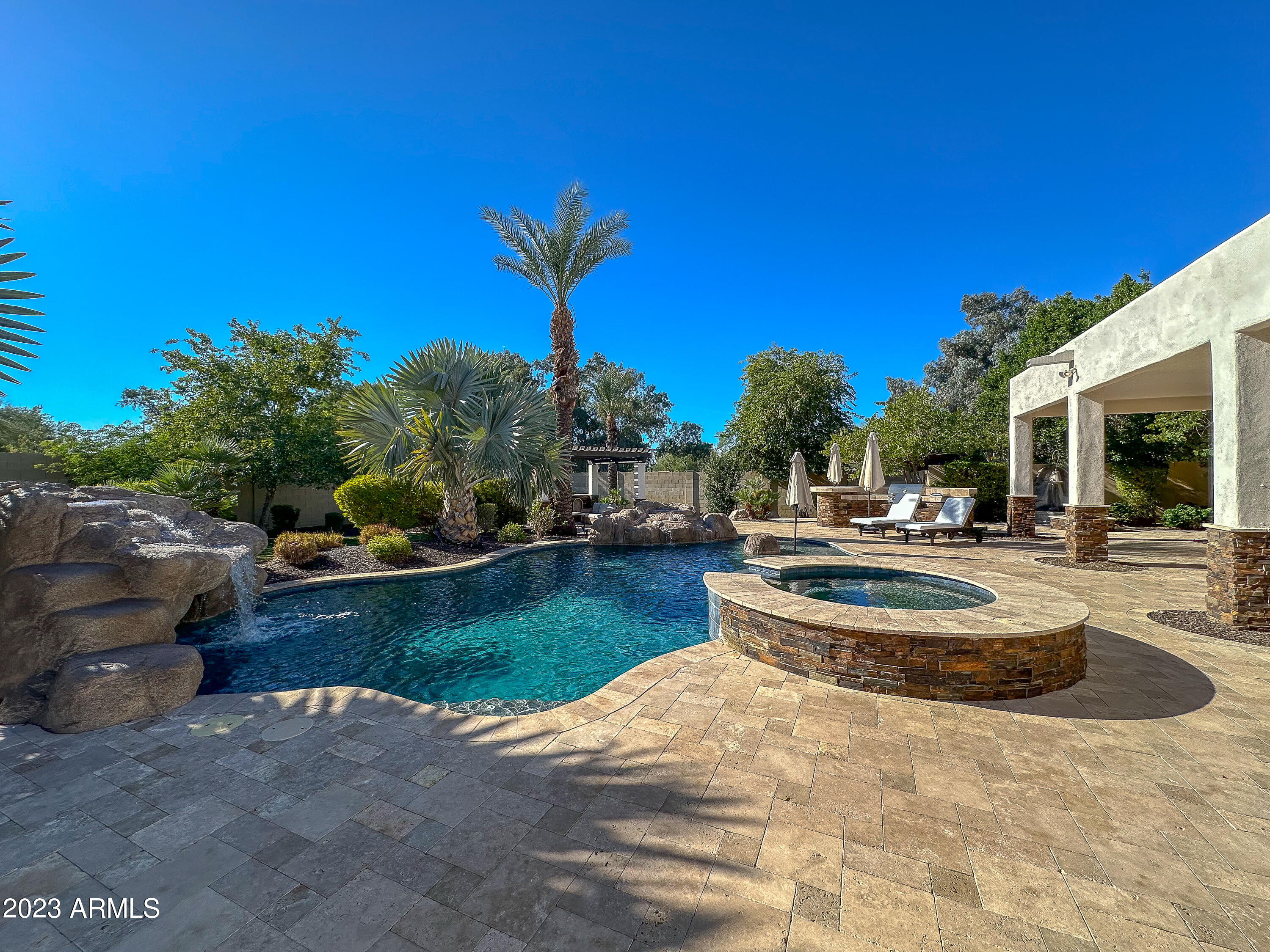 11607 E ONYX Avenue