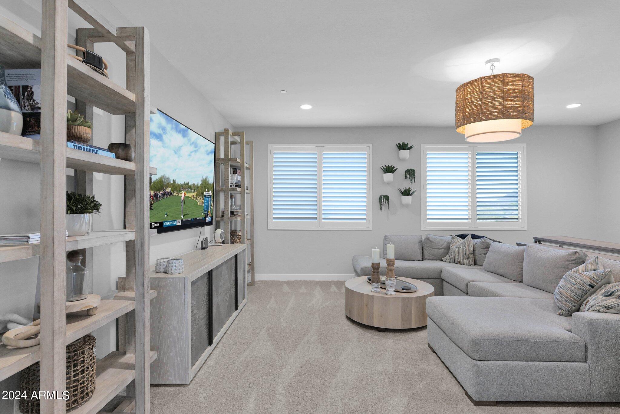 2905 E LOS GATOS Drive