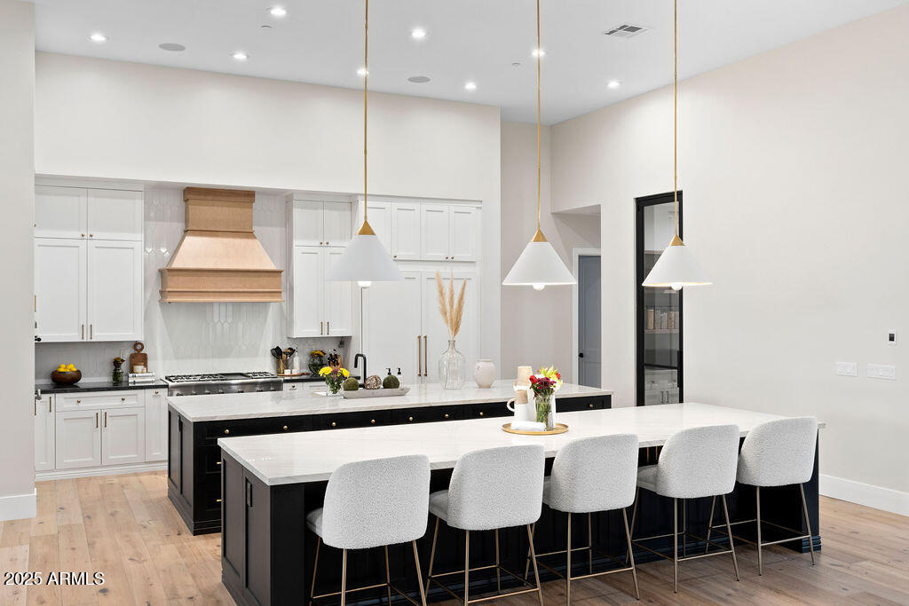 6832 E MONTGOMERY Road