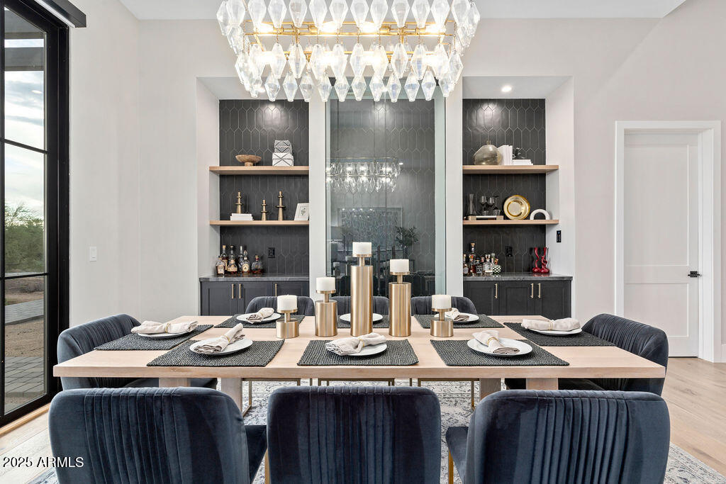 6832 E MONTGOMERY Road