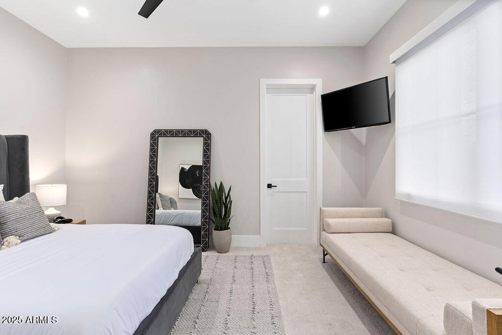 6832 E MONTGOMERY Road