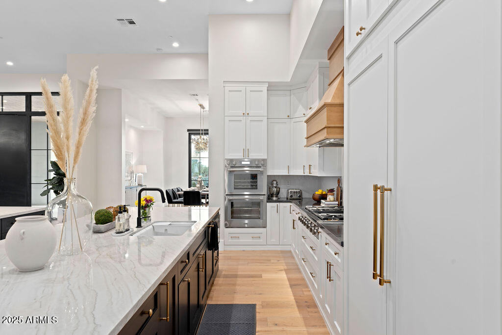 6832 E MONTGOMERY Road