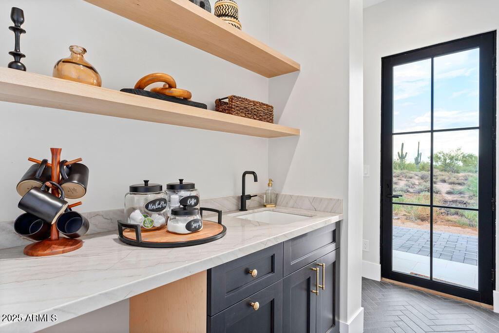 6832 E MONTGOMERY Road