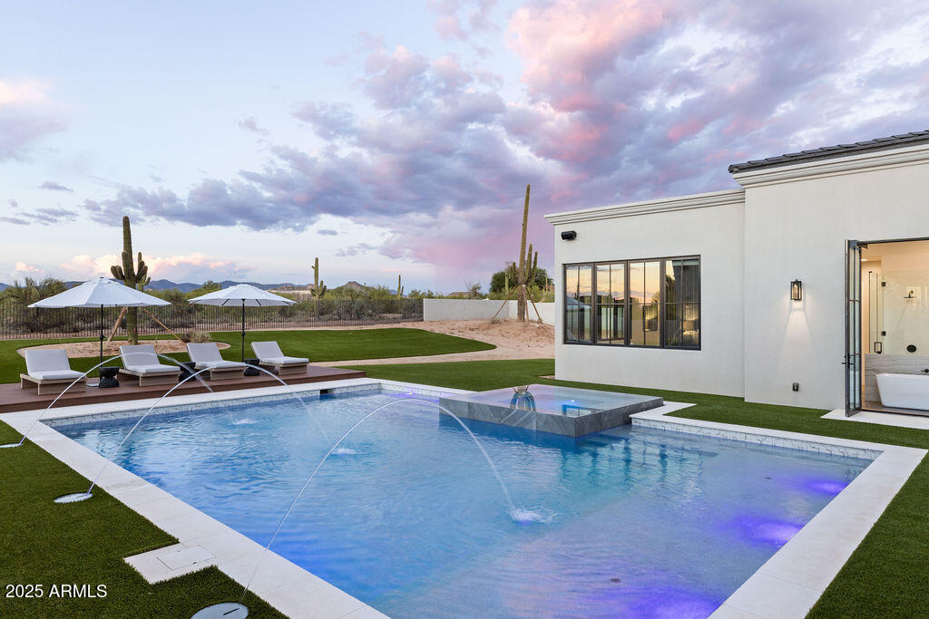 6832 E MONTGOMERY Road