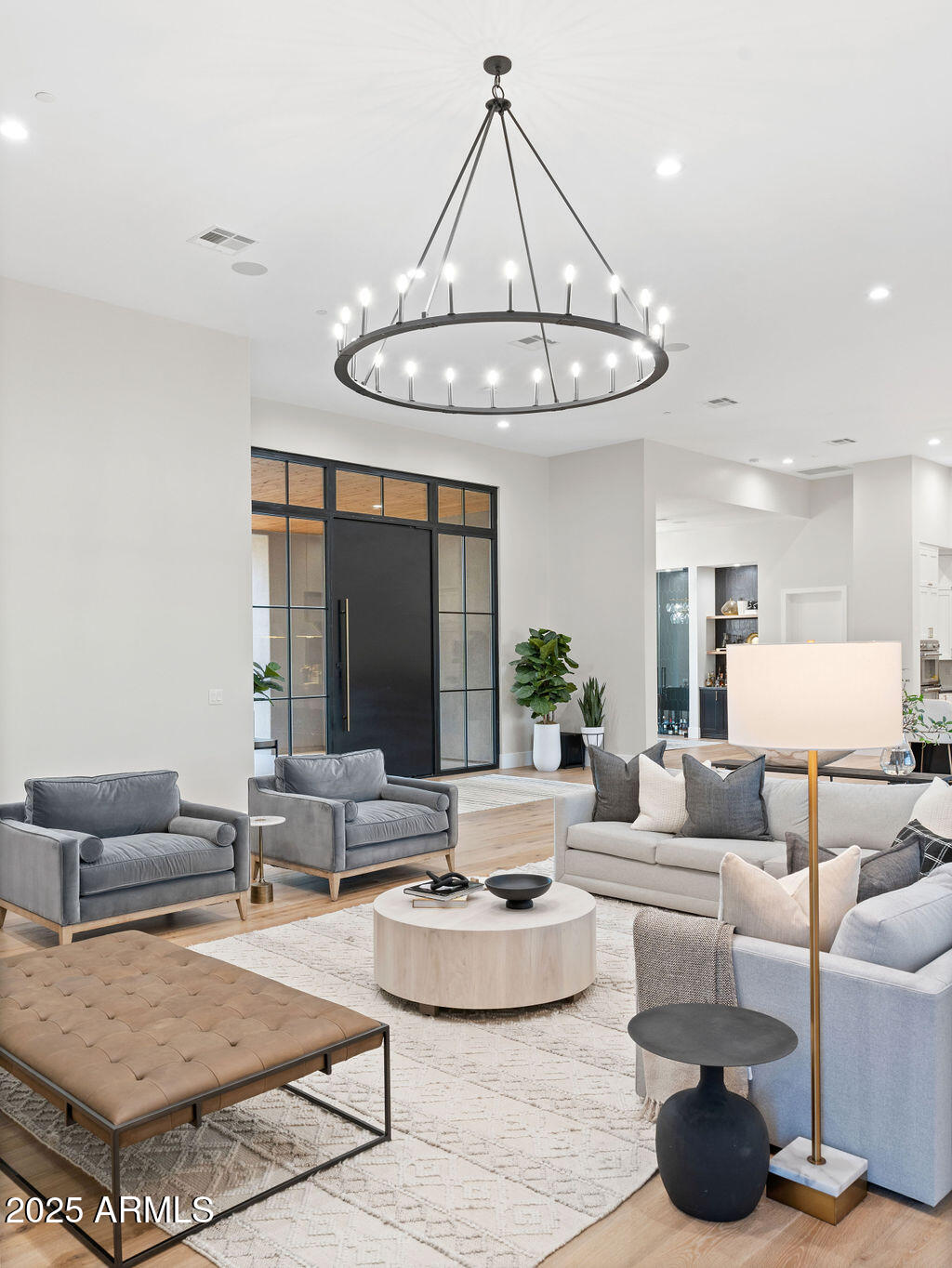 6832 E MONTGOMERY Road