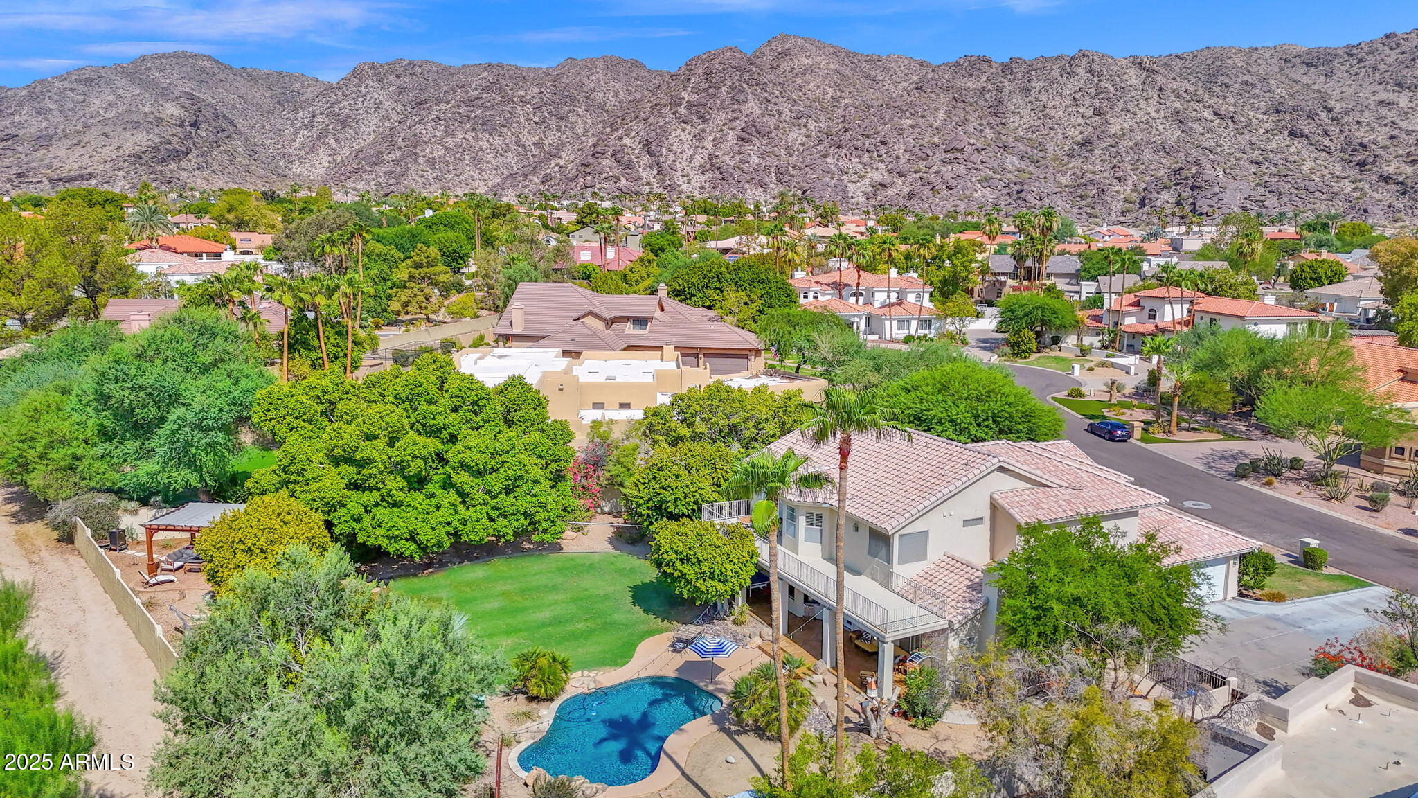 3533 E HIALEA Court