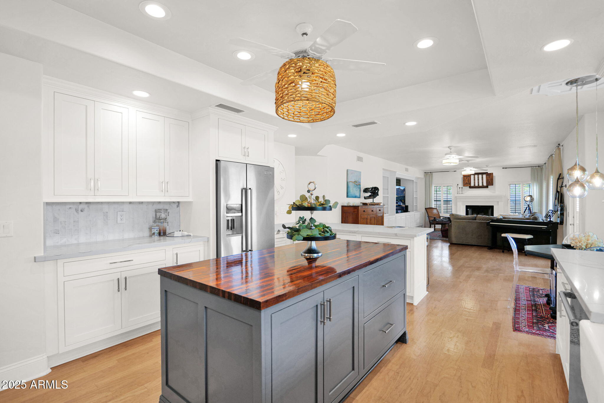 3533 E HIALEA Court