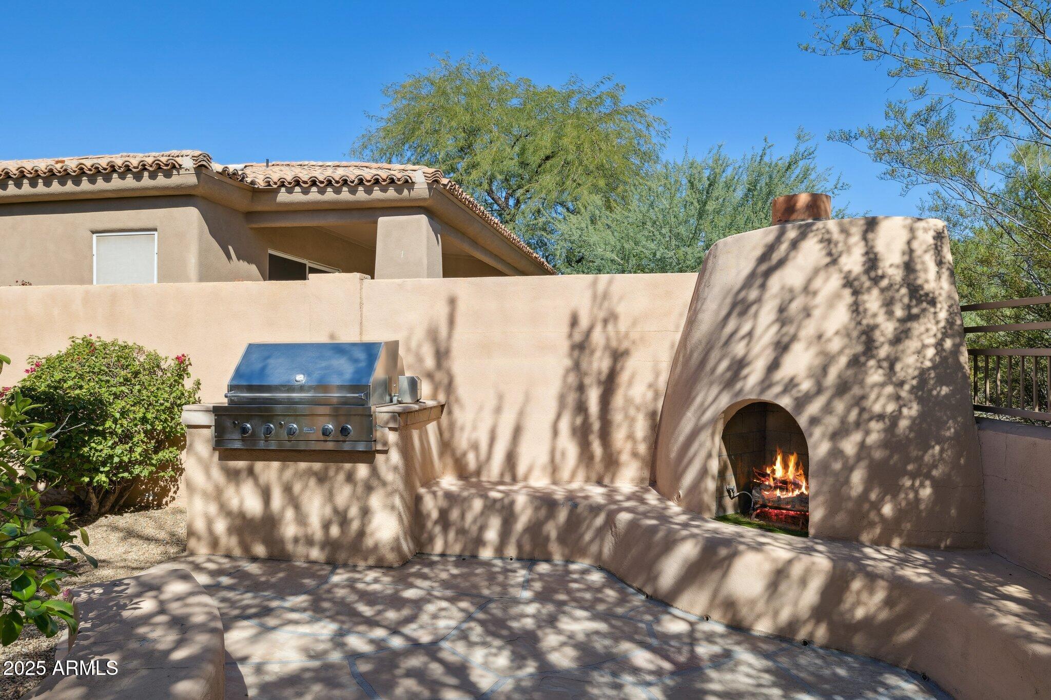 8179 E SIERRA PINTA Drive