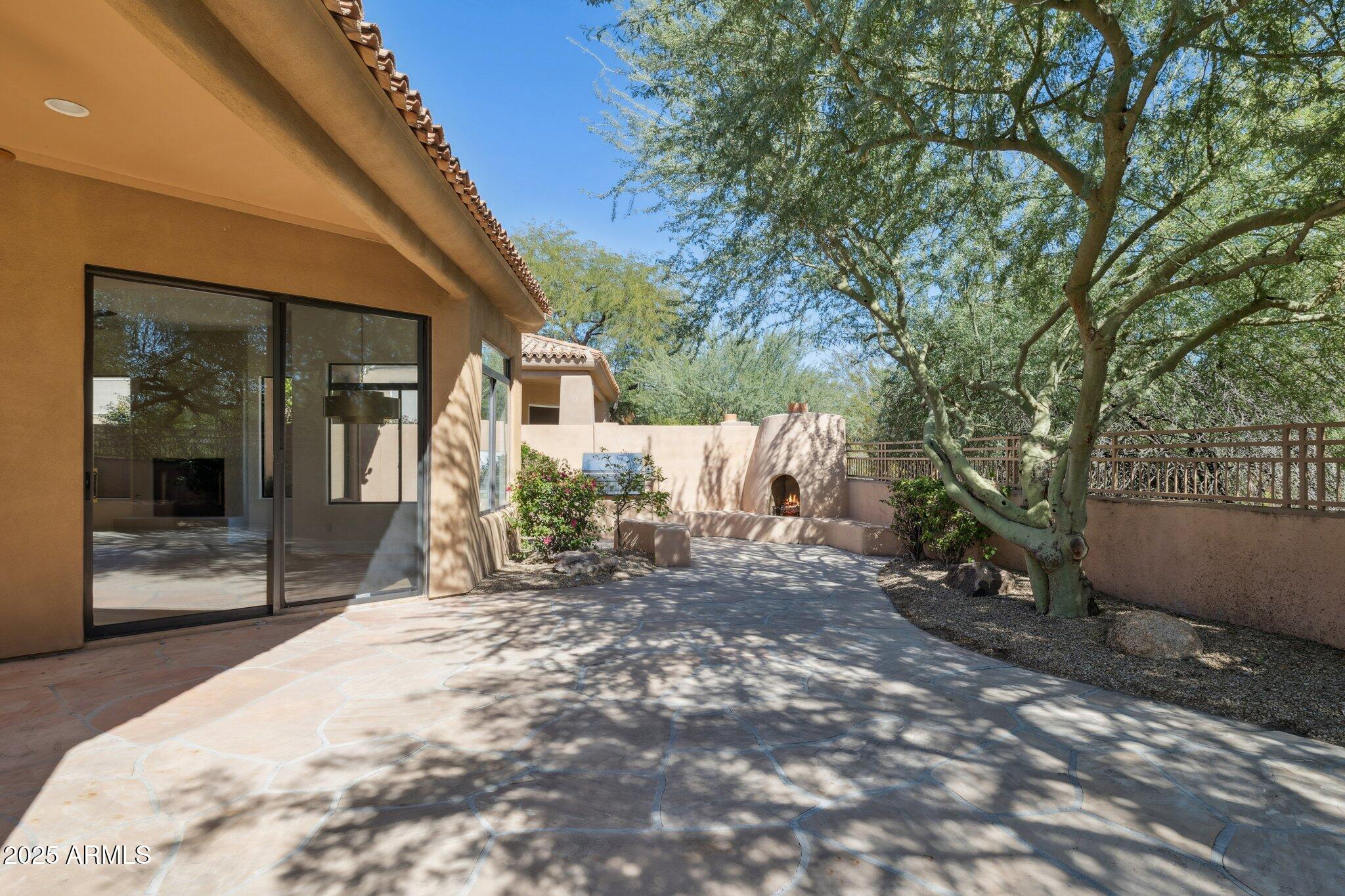 8179 E SIERRA PINTA Drive