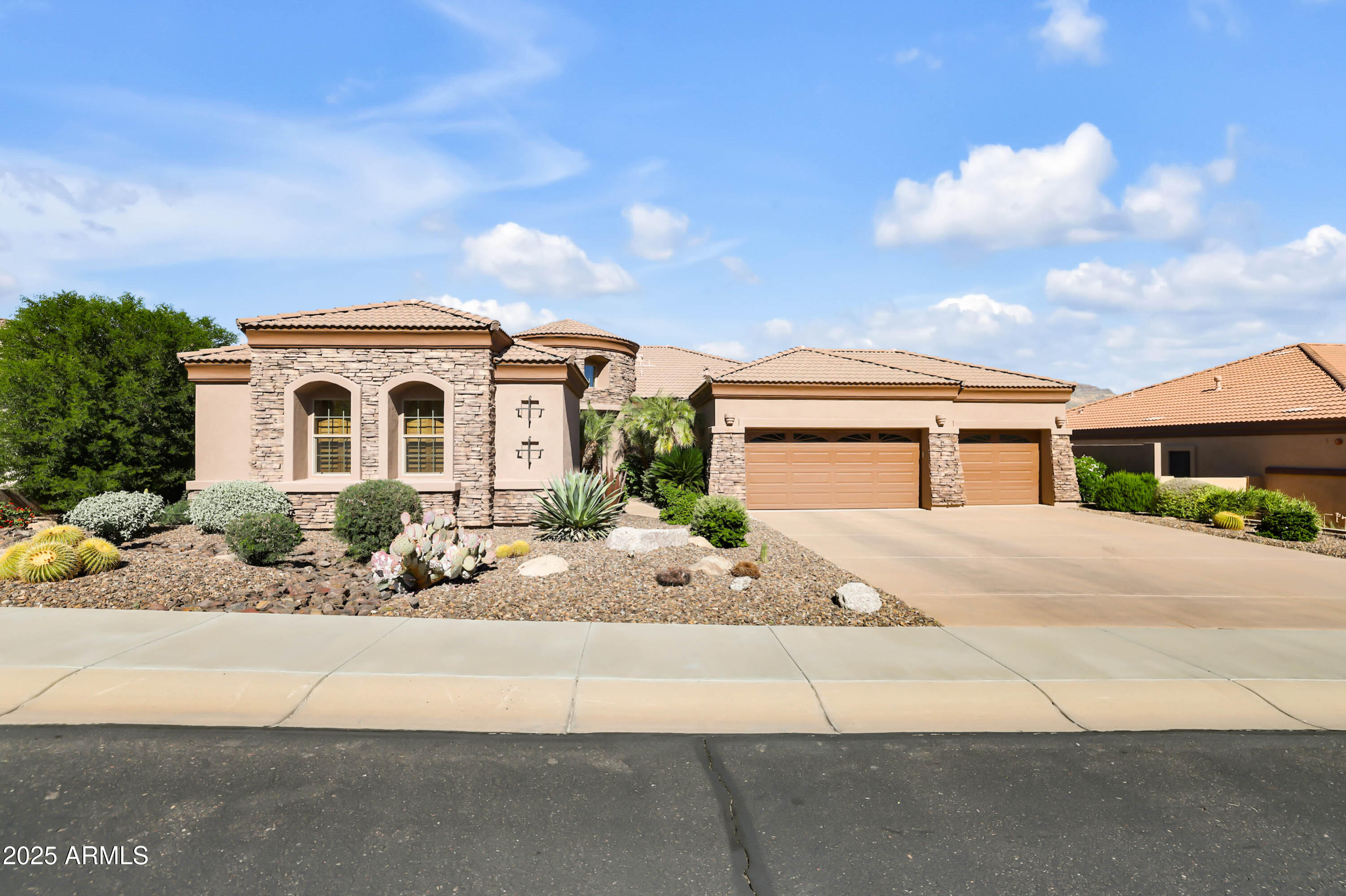 9710 E INGLEWOOD Circle