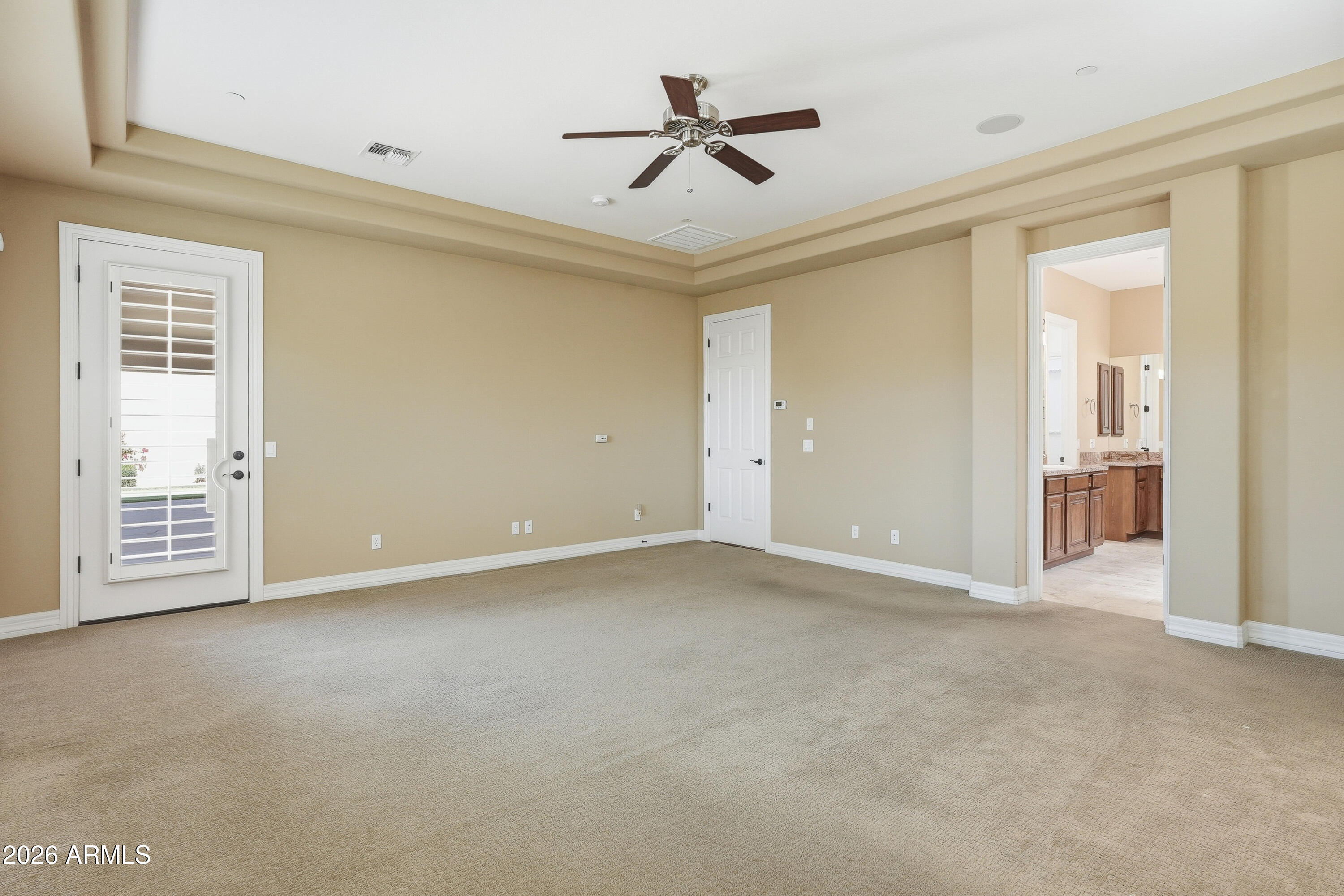 10018 E RIDGERUNNER Drive