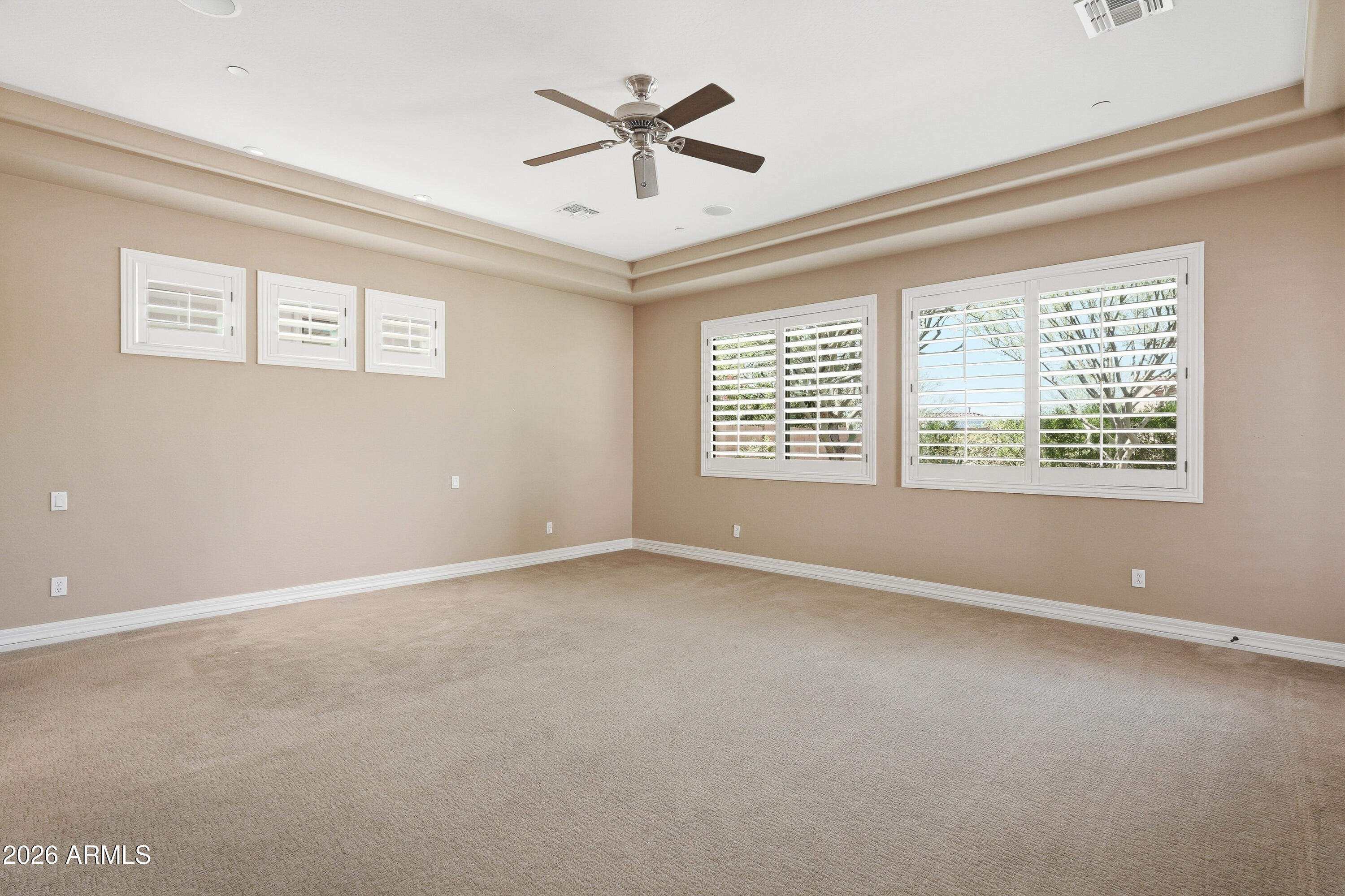 10018 E RIDGERUNNER Drive