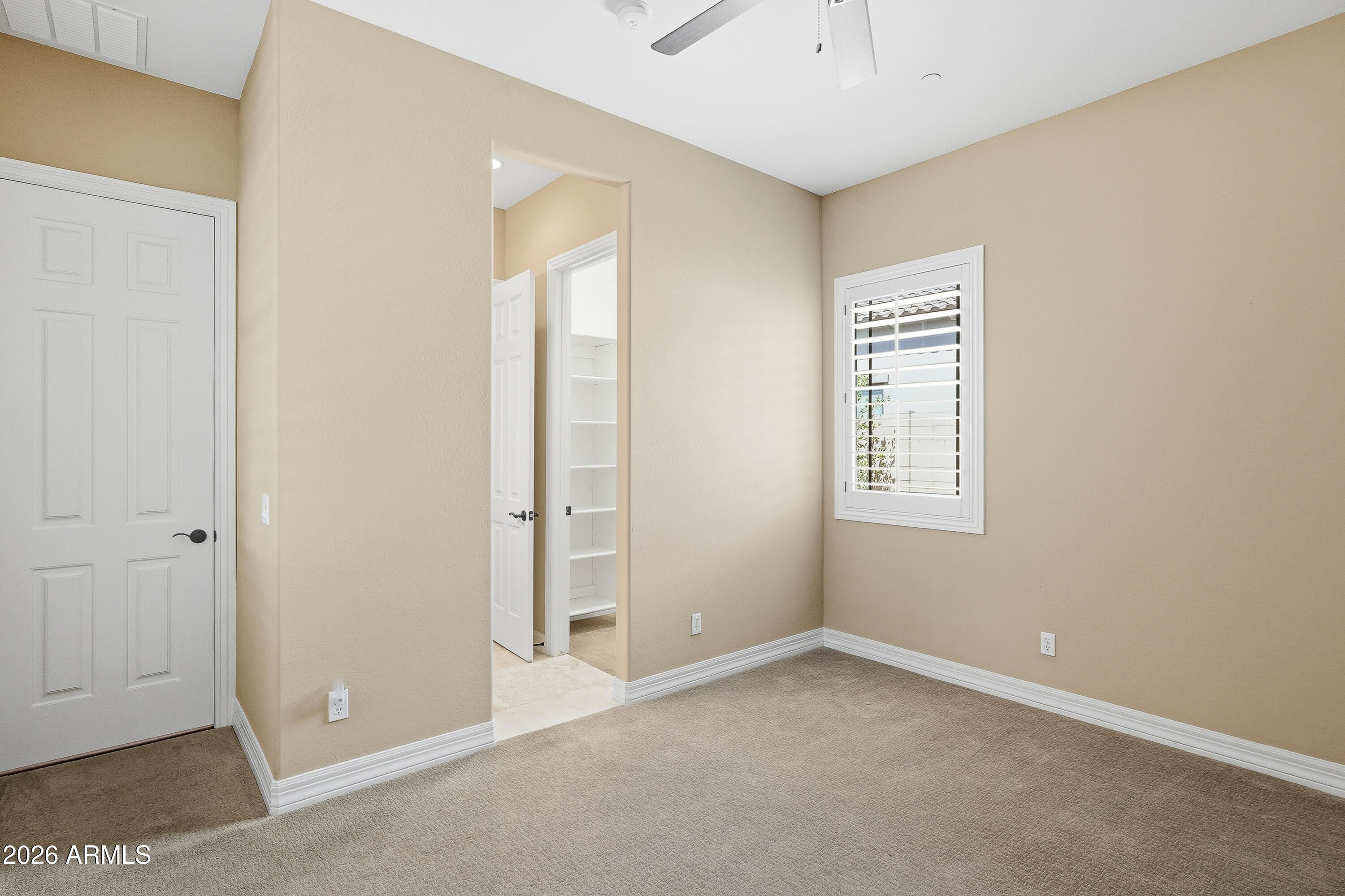 10018 E RIDGERUNNER Drive