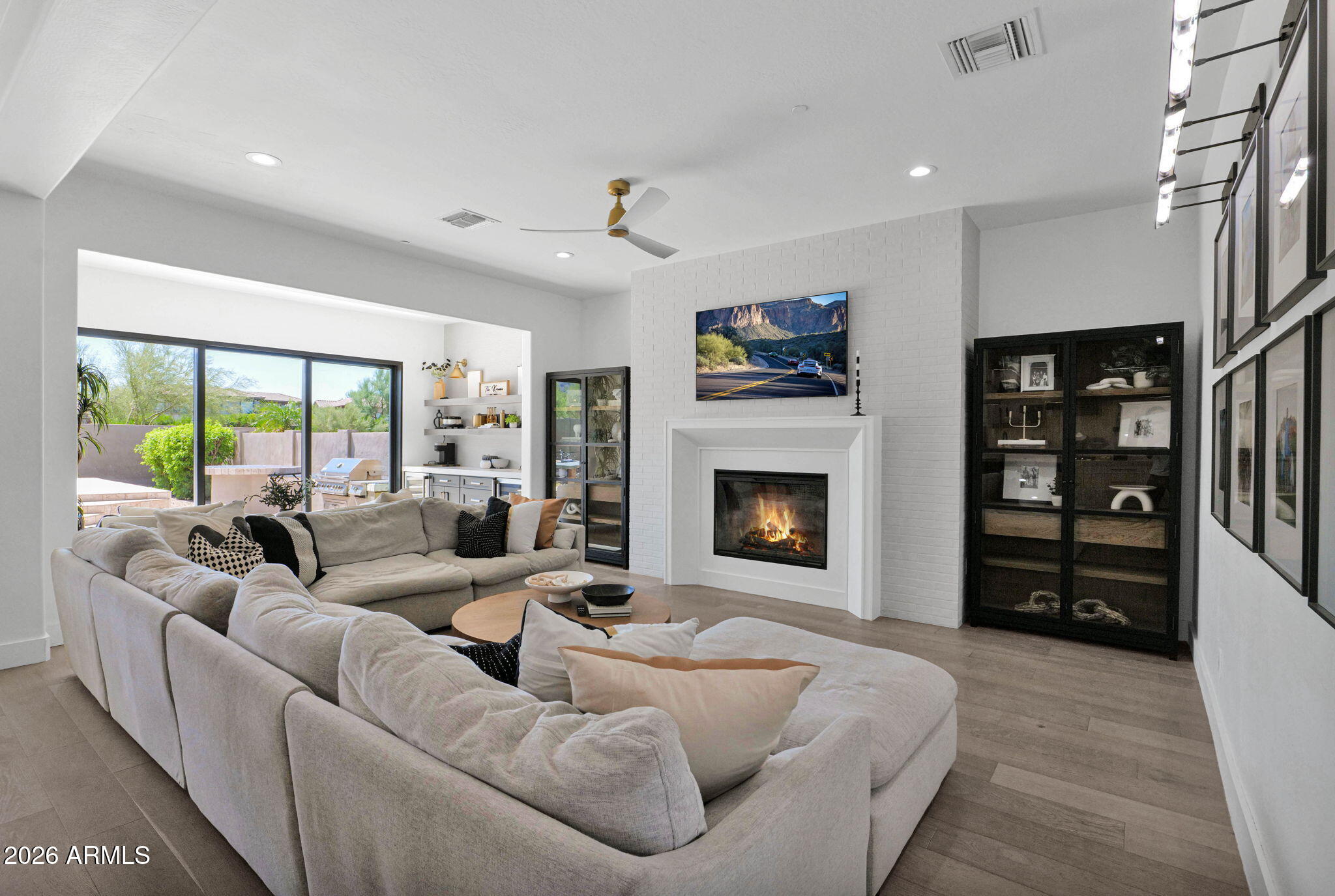 9959 E EDGESTONE Drive