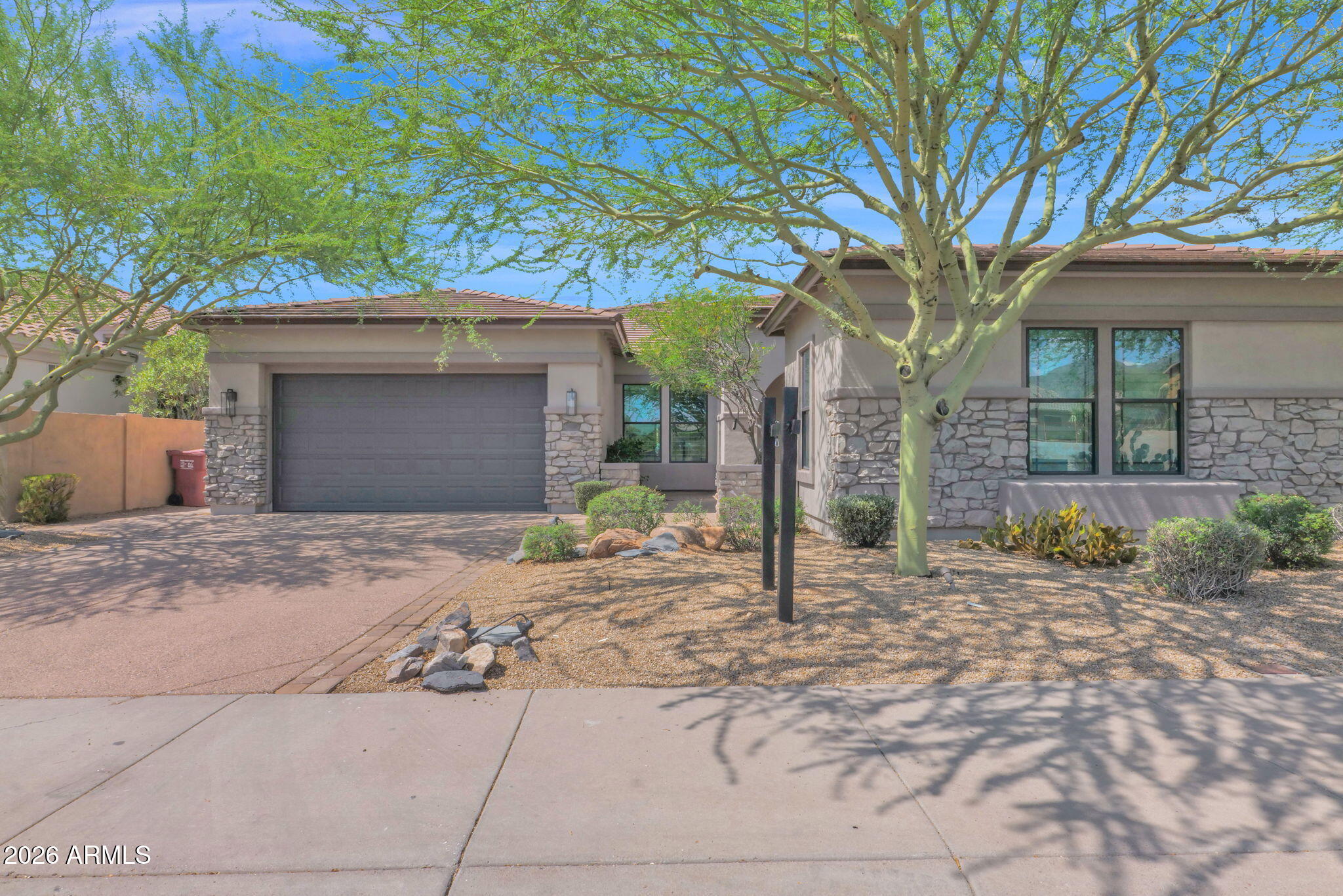 10018 E RIDGERUNNER Drive