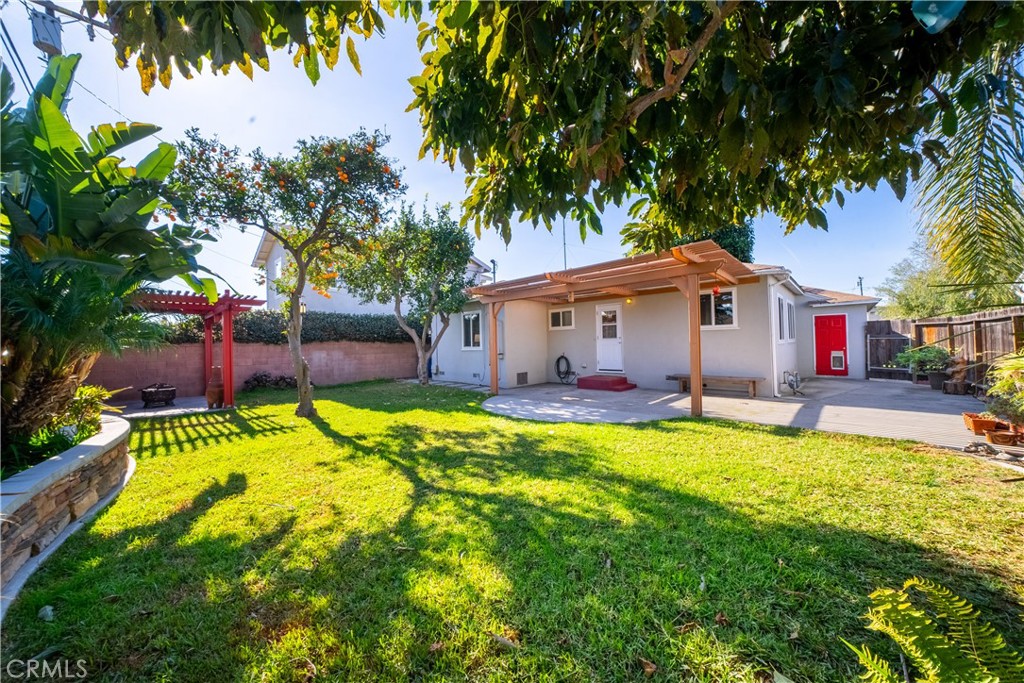 3838 Conquista Avenue