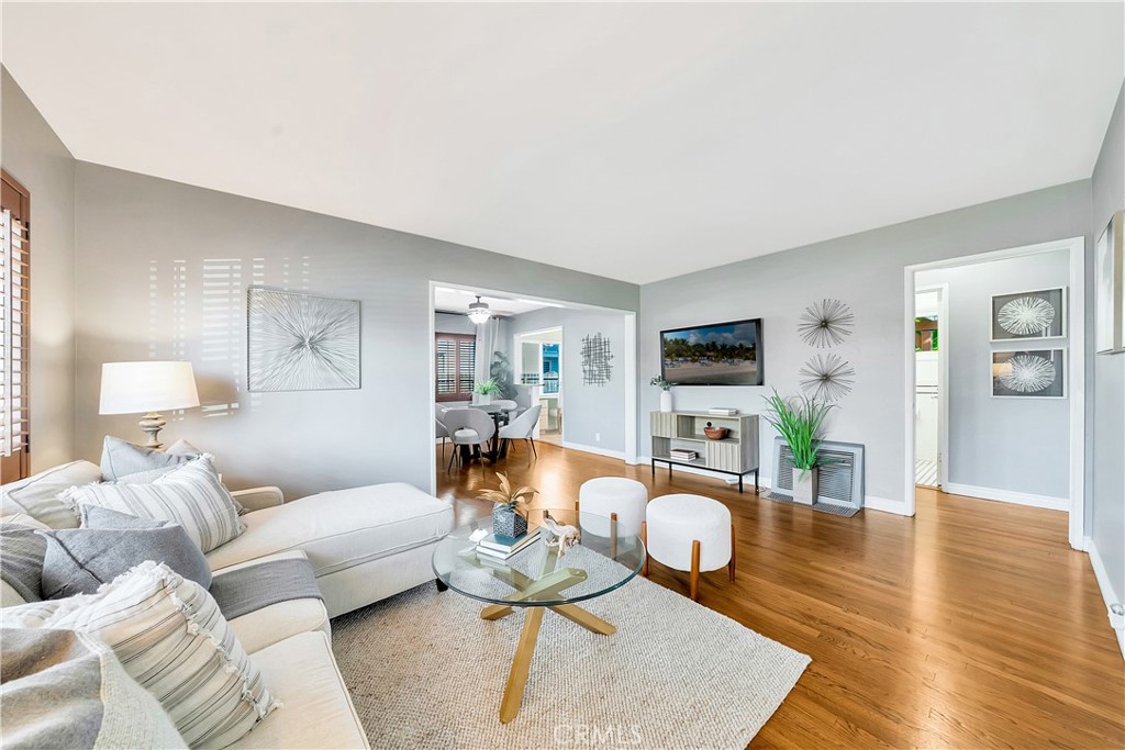 3838 Conquista Avenue