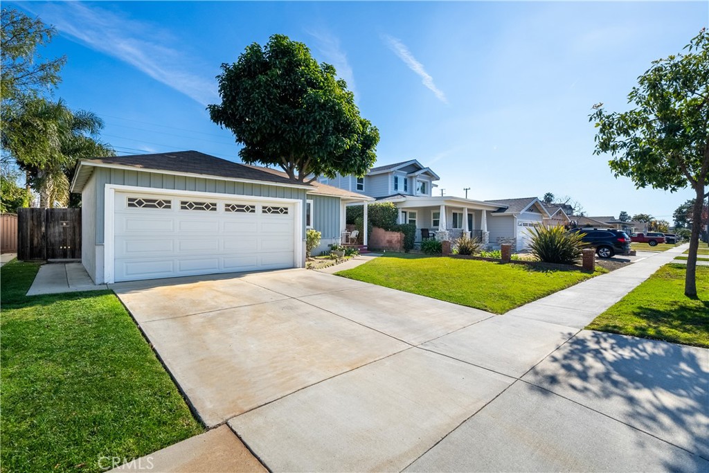 3838 Conquista Avenue