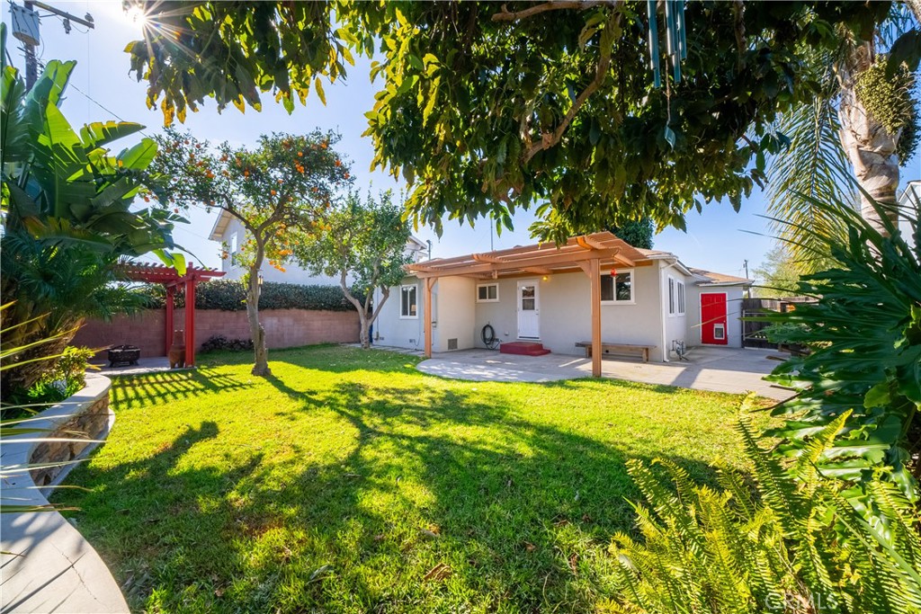 3838 Conquista Avenue