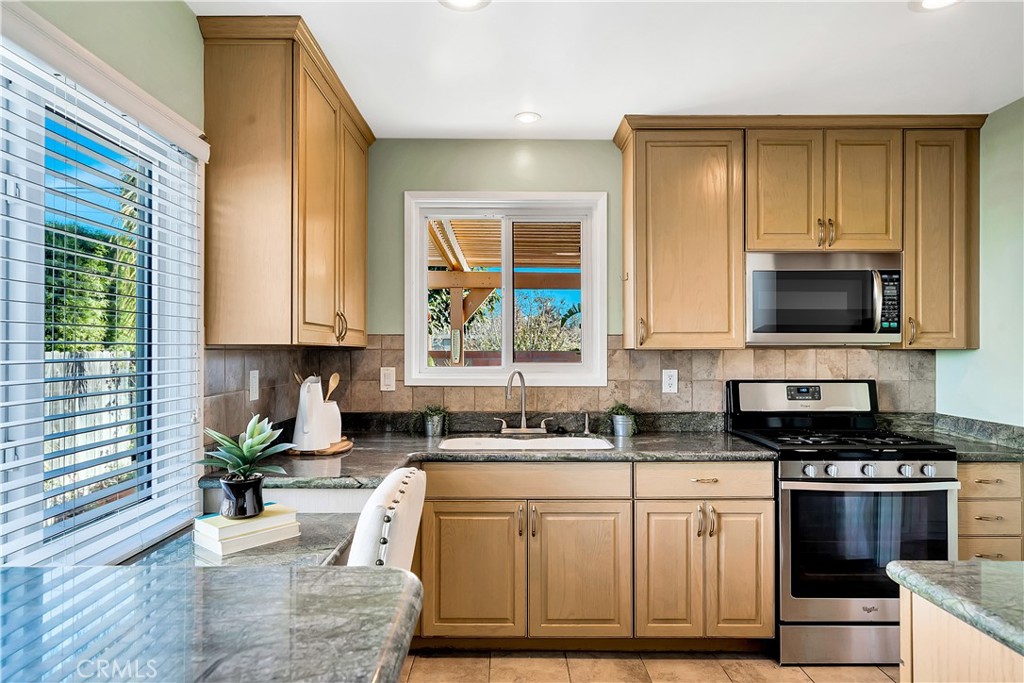 3838 Conquista Avenue